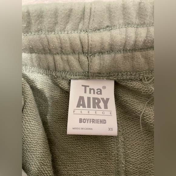 Tna AIRY FLEECE BOYFRIEND SWEATPANT in Seagrass Green Size XS - Picture 2 of 6